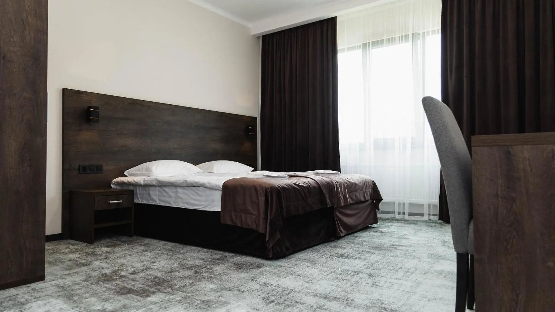 Sunrise Hotel Kiew